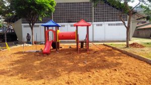 Implantação do Playground na praça da lagoa do Murtinho.